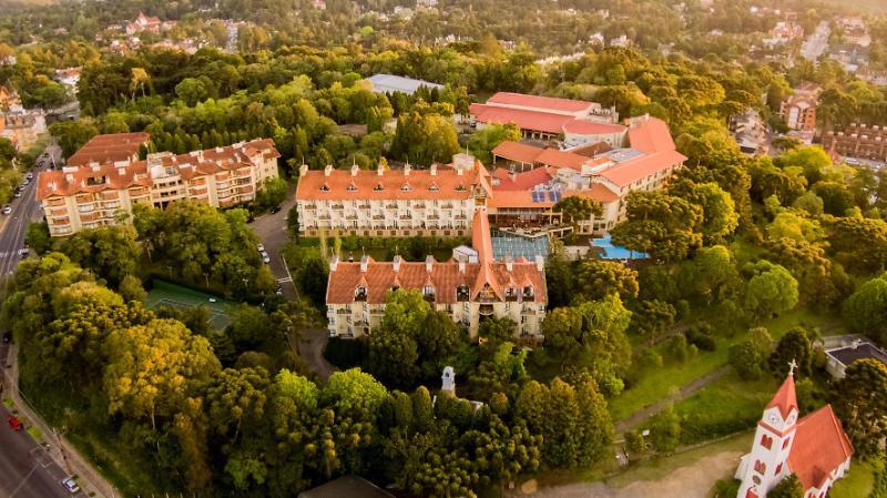 Wish Serrano Resort Gramado Exteriör bild Aerial view of the hotel
